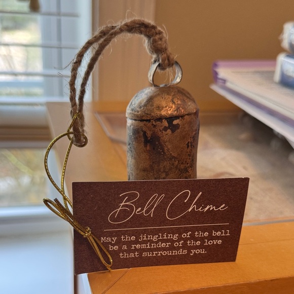 Rustic Bell Chime with Rope Handle - Picture 3 of 4